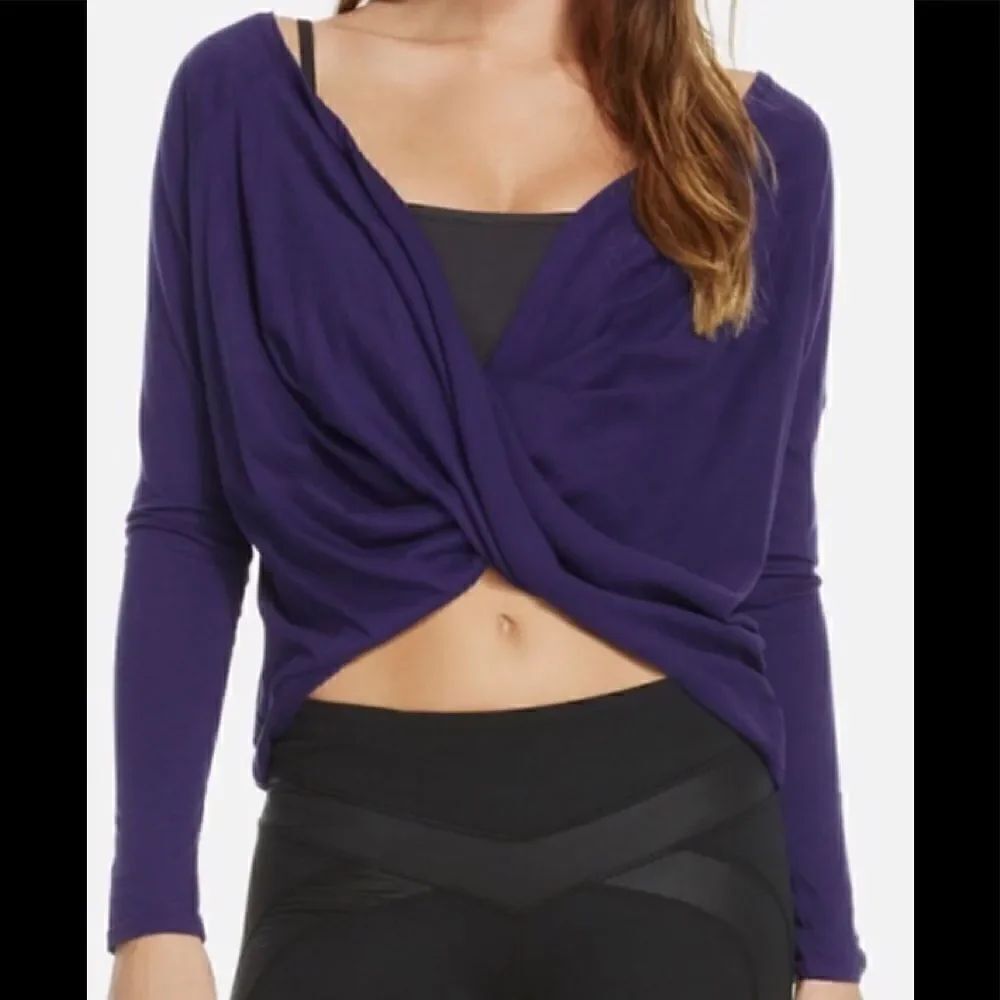 Fabletics Switch back tee. Blue/purple. XS - Picture 3 of 5
